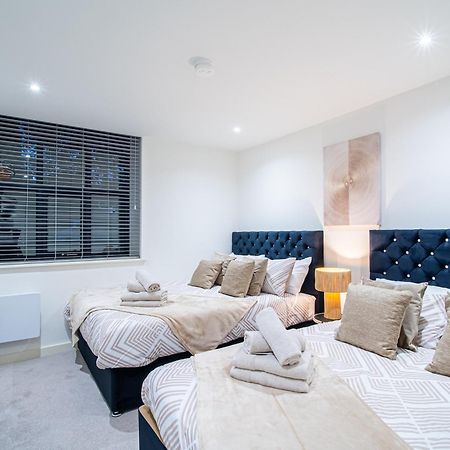 2-Bedroom With Breathtaking Views In Holmfirth Village, הודרספילד מראה חיצוני תמונה