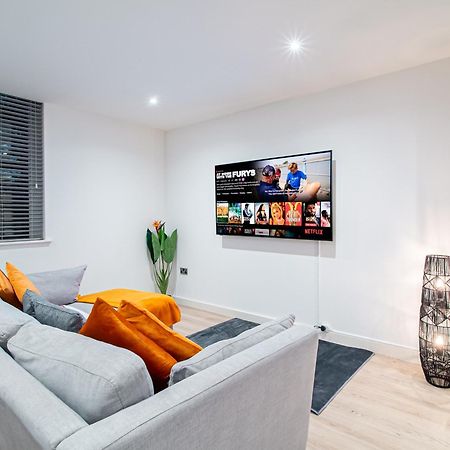 2-Bedroom With Breathtaking Views In Holmfirth Village, הודרספילד מראה חיצוני תמונה