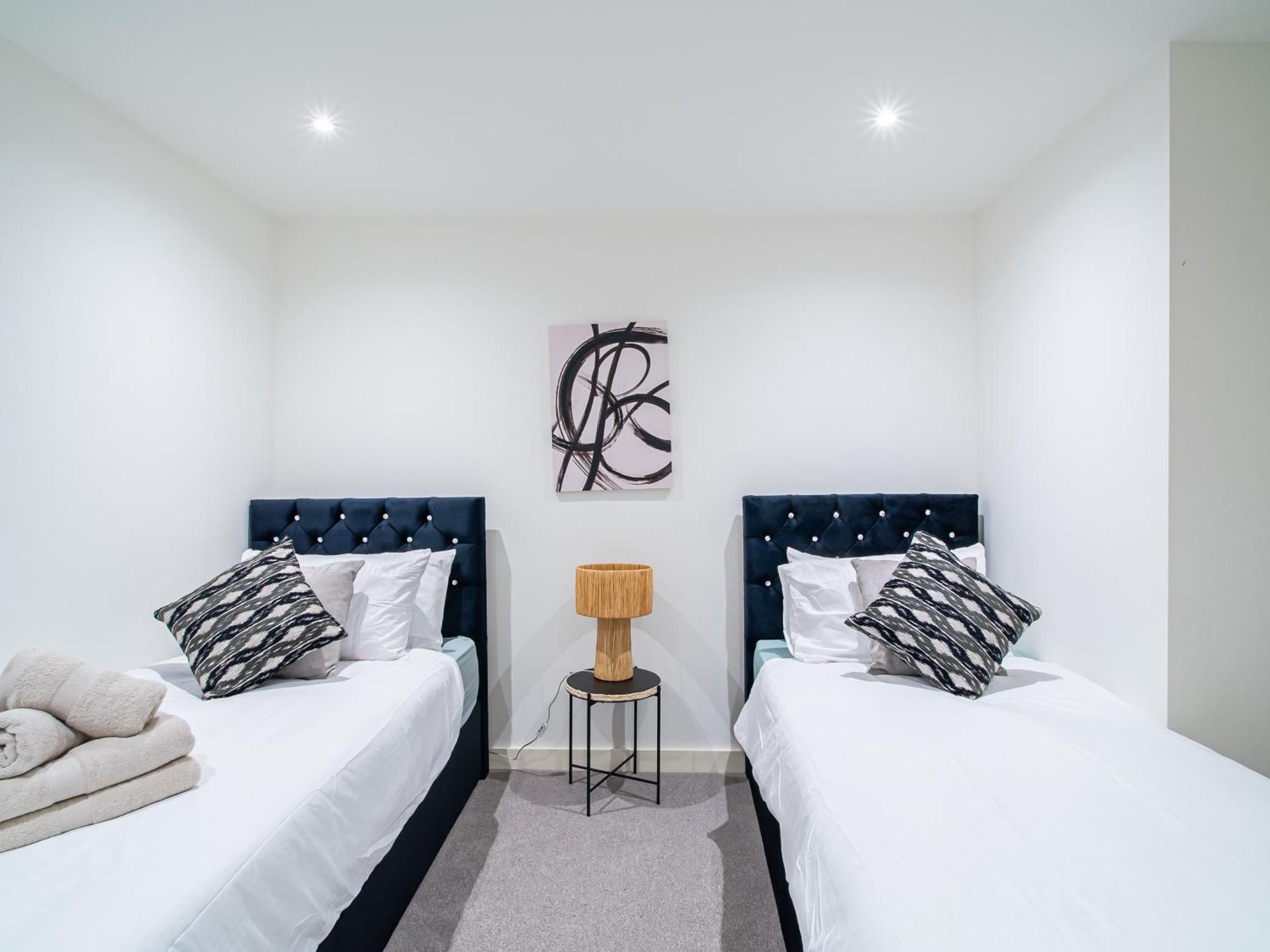 2-Bedroom With Breathtaking Views In Holmfirth Village, הודרספילד מראה חיצוני תמונה