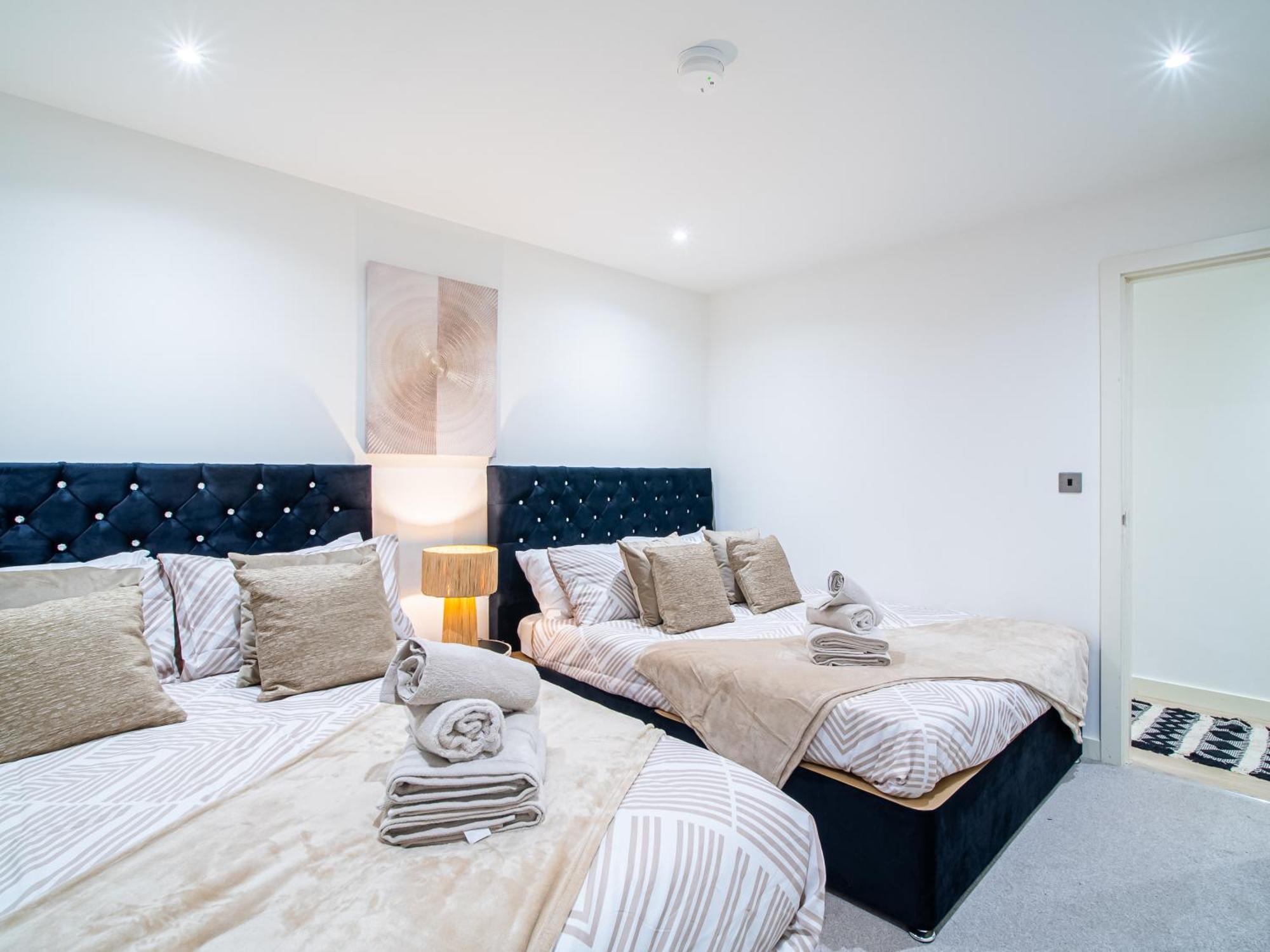 2-Bedroom With Breathtaking Views In Holmfirth Village, הודרספילד מראה חיצוני תמונה