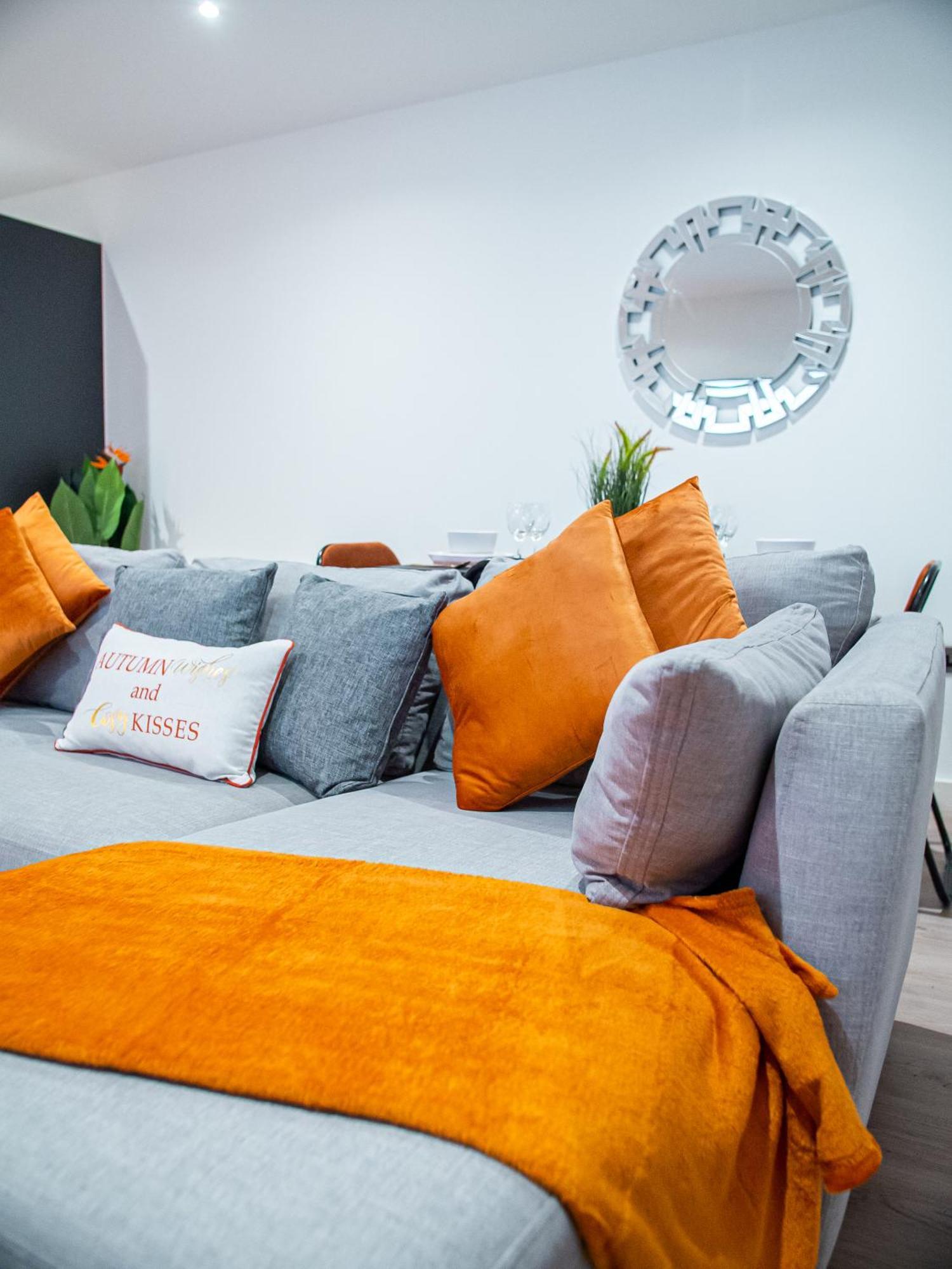 2-Bedroom With Breathtaking Views In Holmfirth Village, הודרספילד מראה חיצוני תמונה